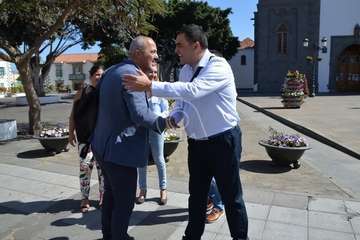 Visita del senador socialista Ramón Morales a Telde (Foto TA)